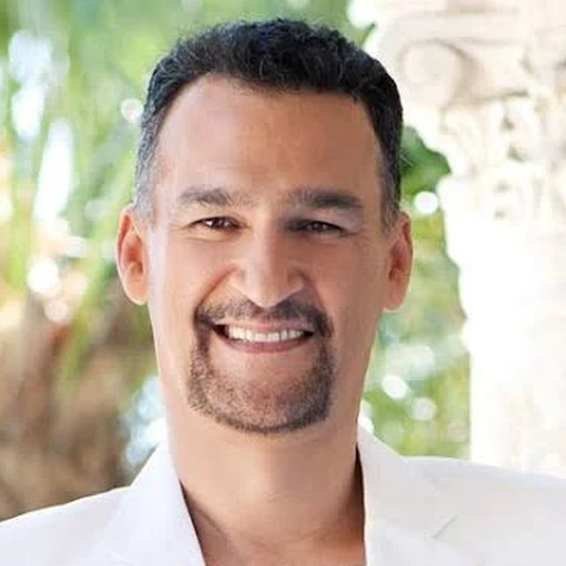 Kike Santander