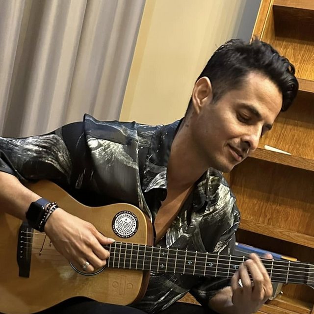 Roy Cruz